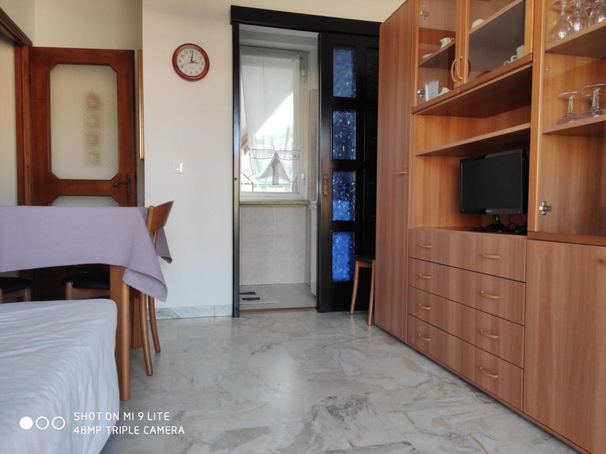 Valter Apartment Пьетра-Лигуре Экстерьер фото
